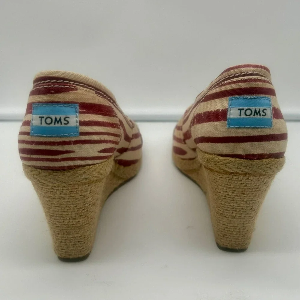 Toms Wedge Espadrilles Shoes Women 8.5 Tan‎ Beige Red Stripe Pep Toe Slip On